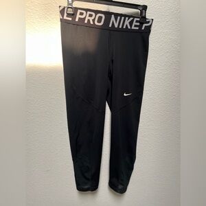 Nike Pro Capri Leggings